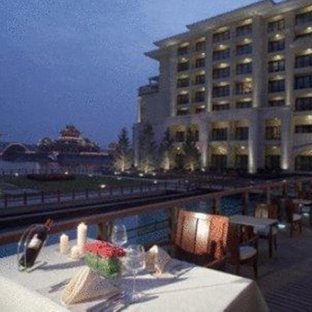 New Century Grand Hotel Kaifeng Extérieur photo