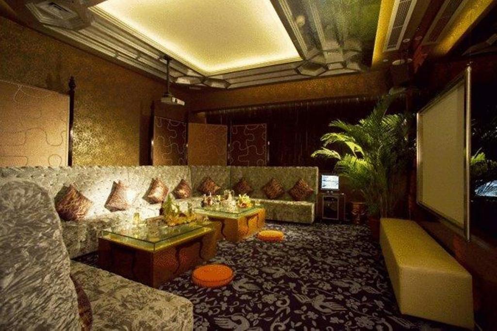 New Century Grand Hotel Kaifeng Extérieur photo